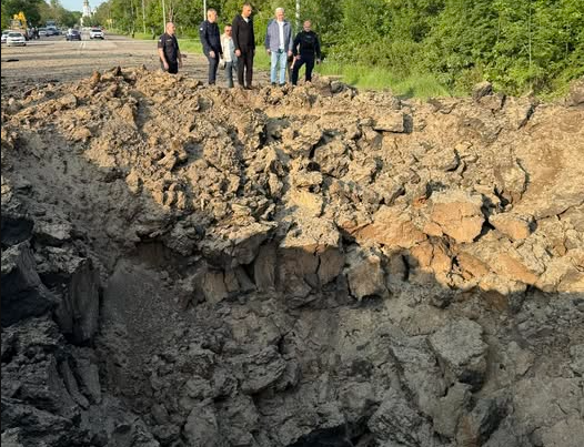 Удар по Харкову: Житловий район на лінії вогню, але люди вціліли.